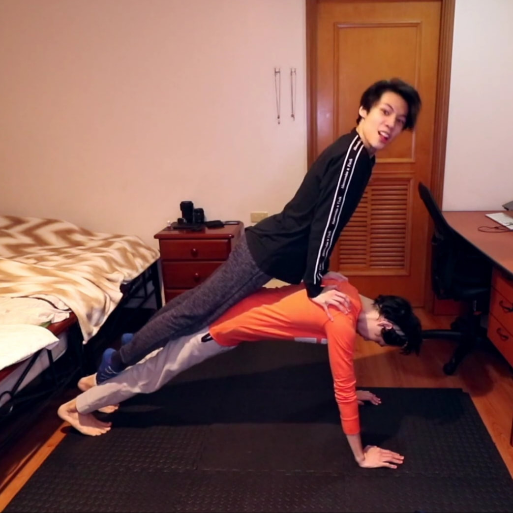 2 Boys Try Weird Yoga Poses ?‍️ Extreme Yoga Challenge - Acro Yoga Sport